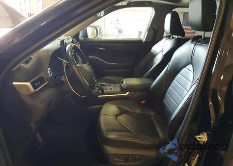 2021 Toyota Highlander Xle z USA, uszkodzony, nr VIN 5TDGZRBH2MS155387